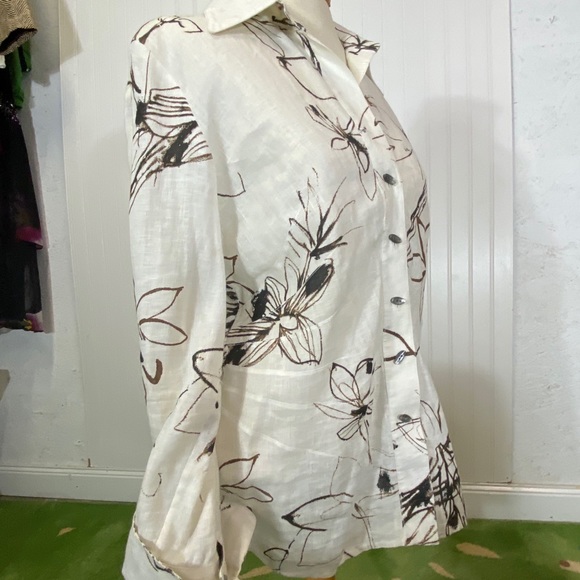 CARLISE | brown & white floral linen statement top - Picture 5 of 8